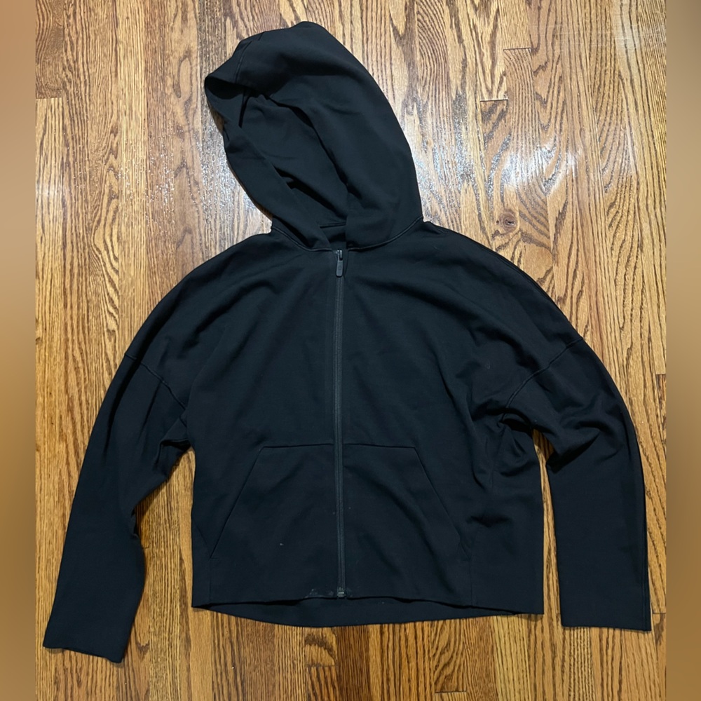 Lululemon cropped sweatshirt